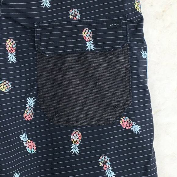 Rip Curl Black Pineapple Board Shorts Men's Size 30 - Picture 7 of 14